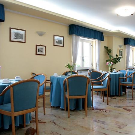 פומפיי Hotel Iside מראה חיצוני תמונה