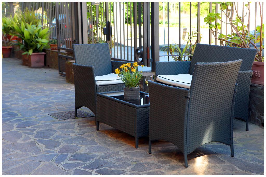 פומפיי Hotel Iside מראה חיצוני תמונה