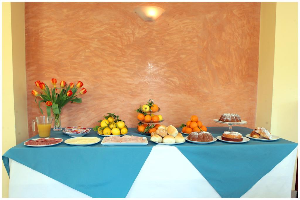 פומפיי Hotel Iside מראה חיצוני תמונה